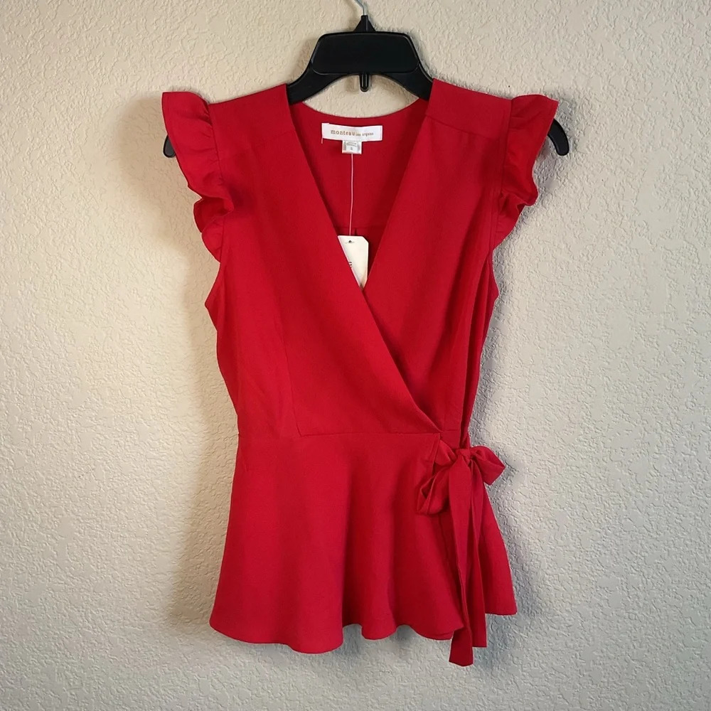 NWT Monteau Los Angelos Womens Surplice Ruffle‎ Sleeve Top Size Small- Red